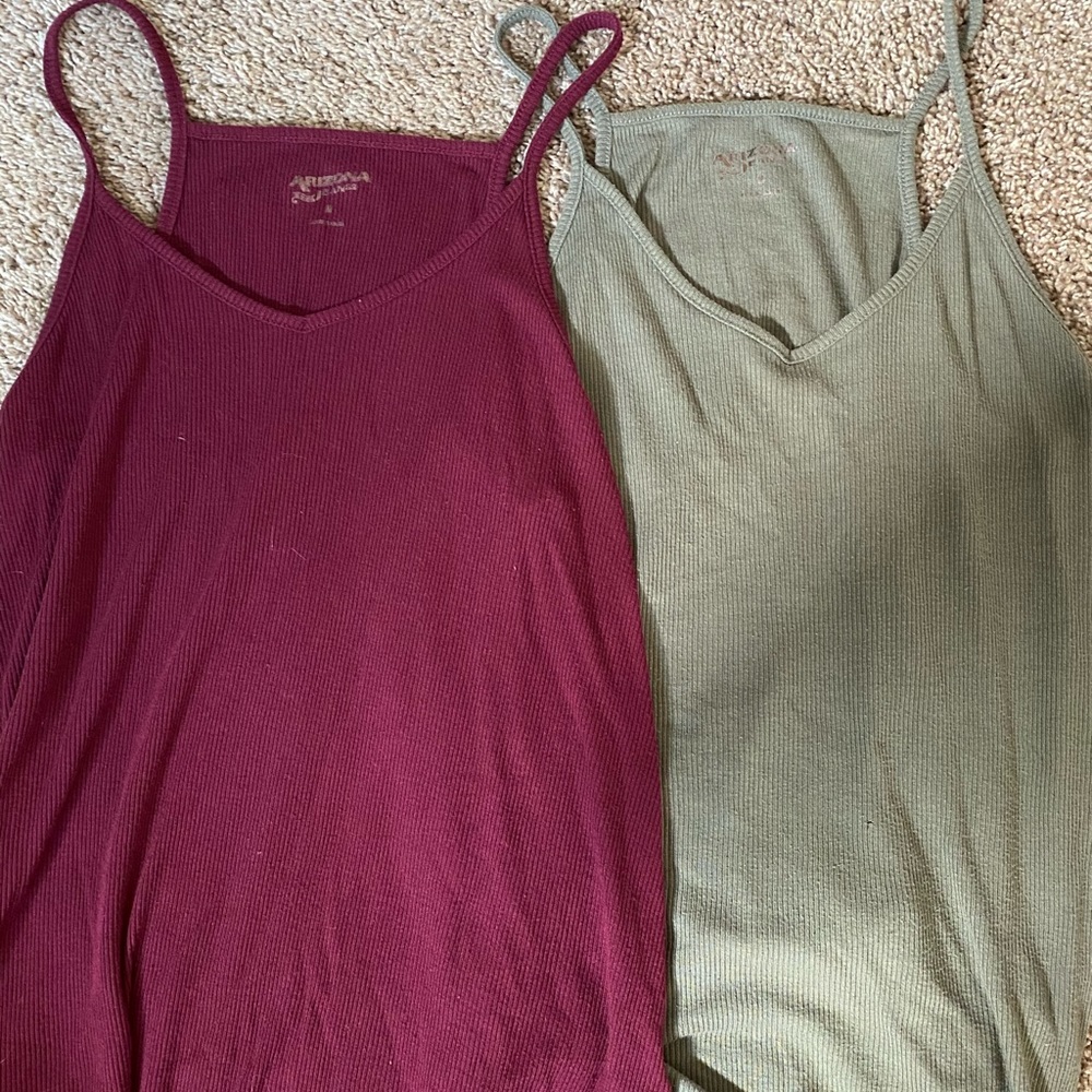 Set of 2 loose tank tops